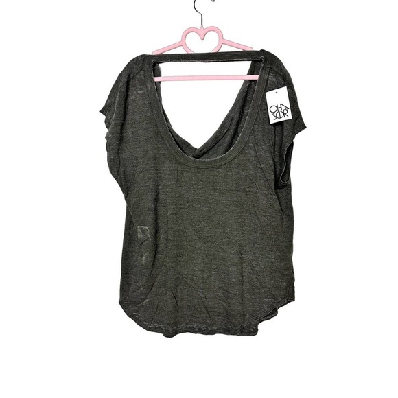 Chaser NWT Cutout Draped Back Shirttail Cap Sleeve Oversized Top Canteen - Picture 3 of 5